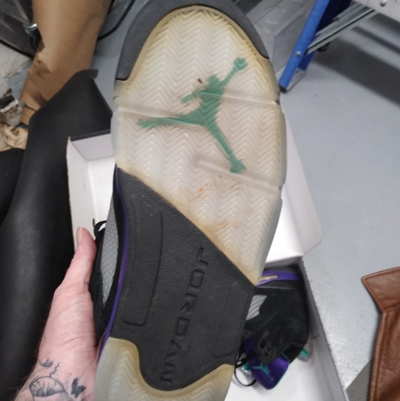 Jordan 5 Black Grapes 🍇 - Picture 1 of 2